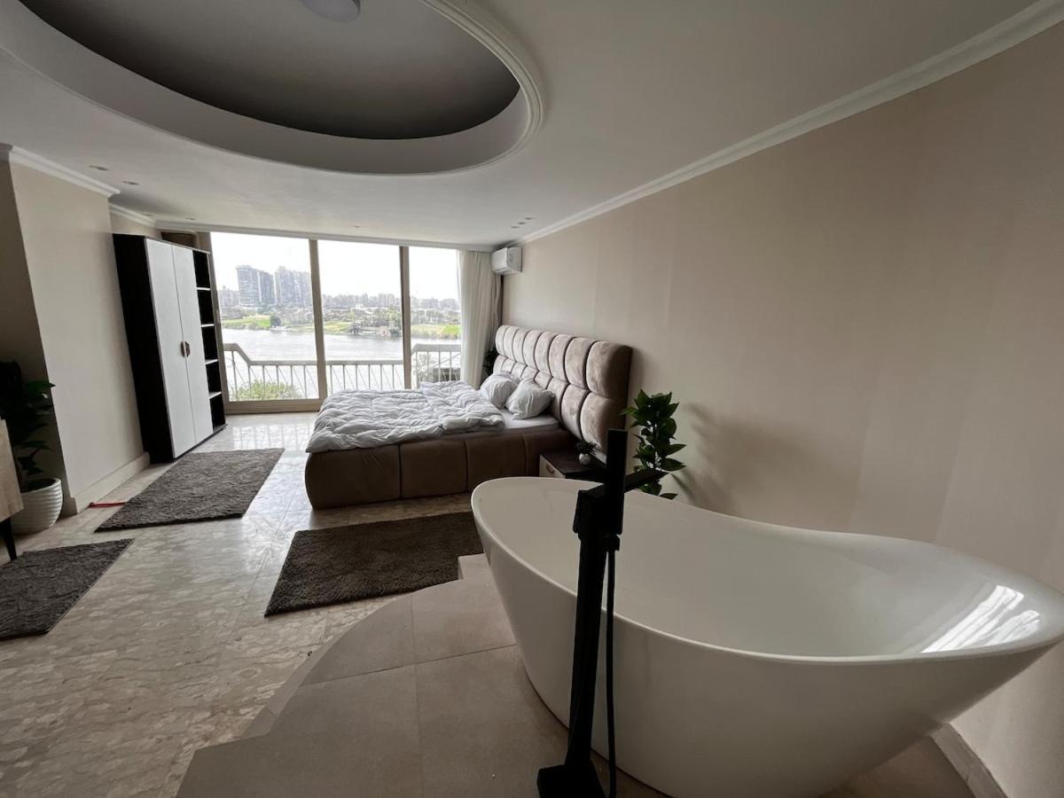 Royal Nile View 4br *