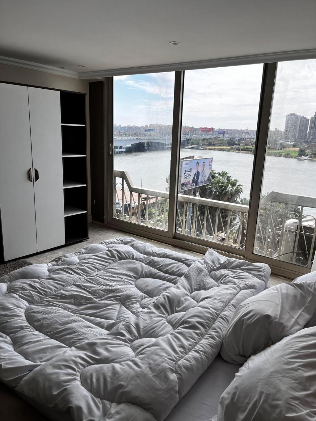 Royal Nile View 4br * Cairo